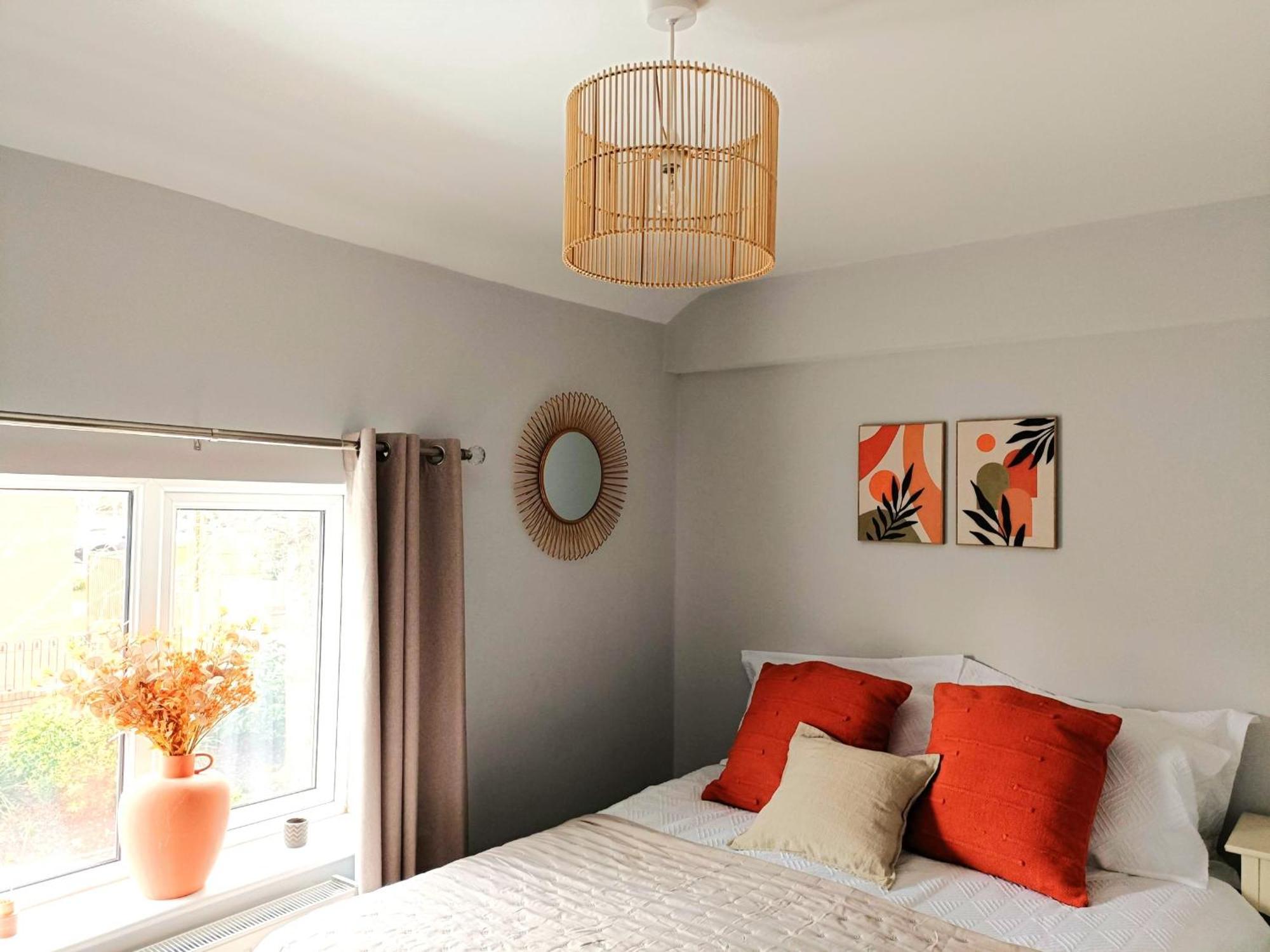 Charming Terrace Home In Whitchurch Whitchurch  Exteriör bild