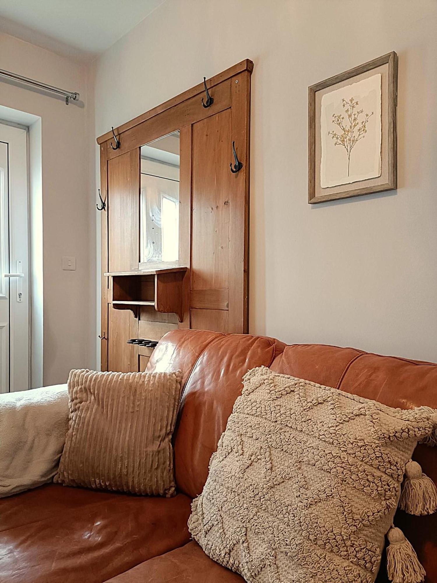 Charming Terrace Home In Whitchurch Whitchurch  Exteriör bild